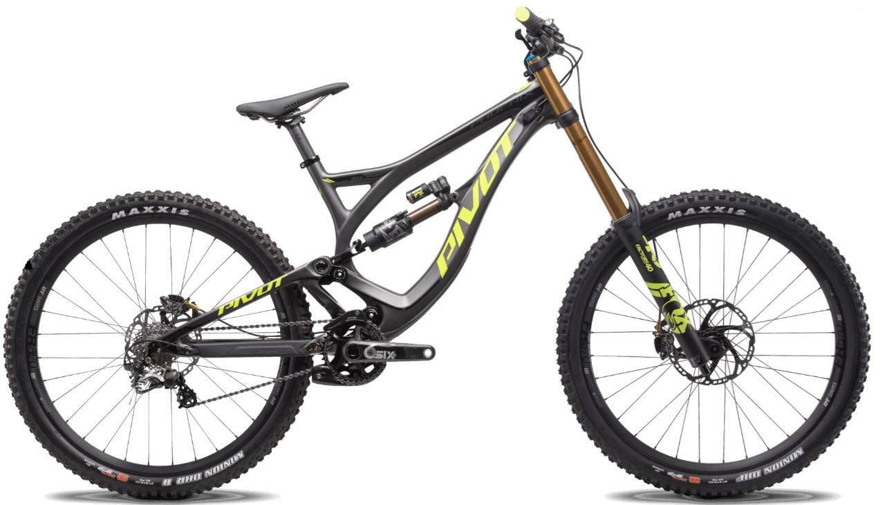 Pivot Phoenix Carbon Saint 27.5 Small - Weekend Hire