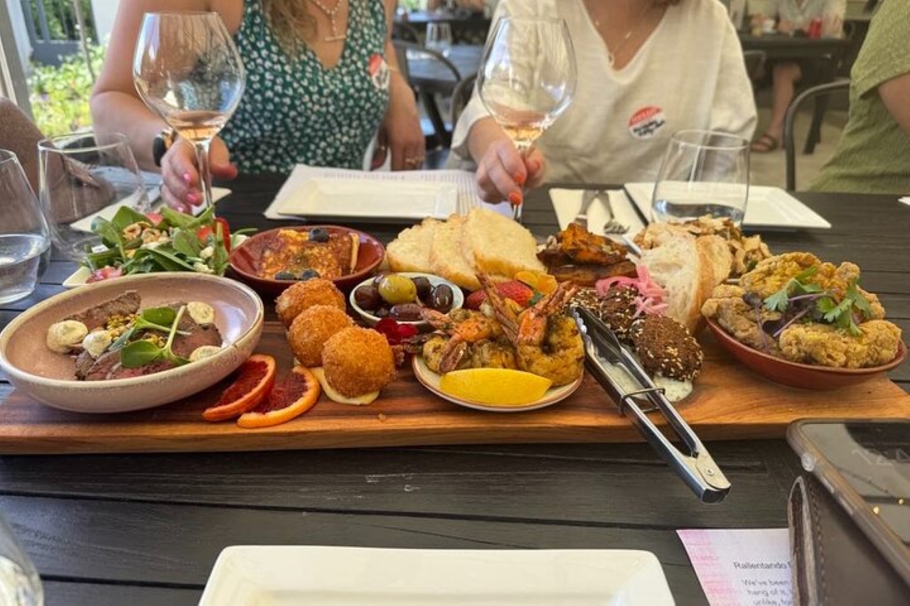 Kosher Tours and Travel: Chef's Private Martinborough Wine Tour with Lunch from Wellington - Photo 8
