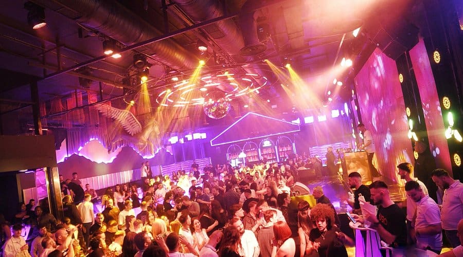 From Ksamil to Saranda: Nightlife Experience