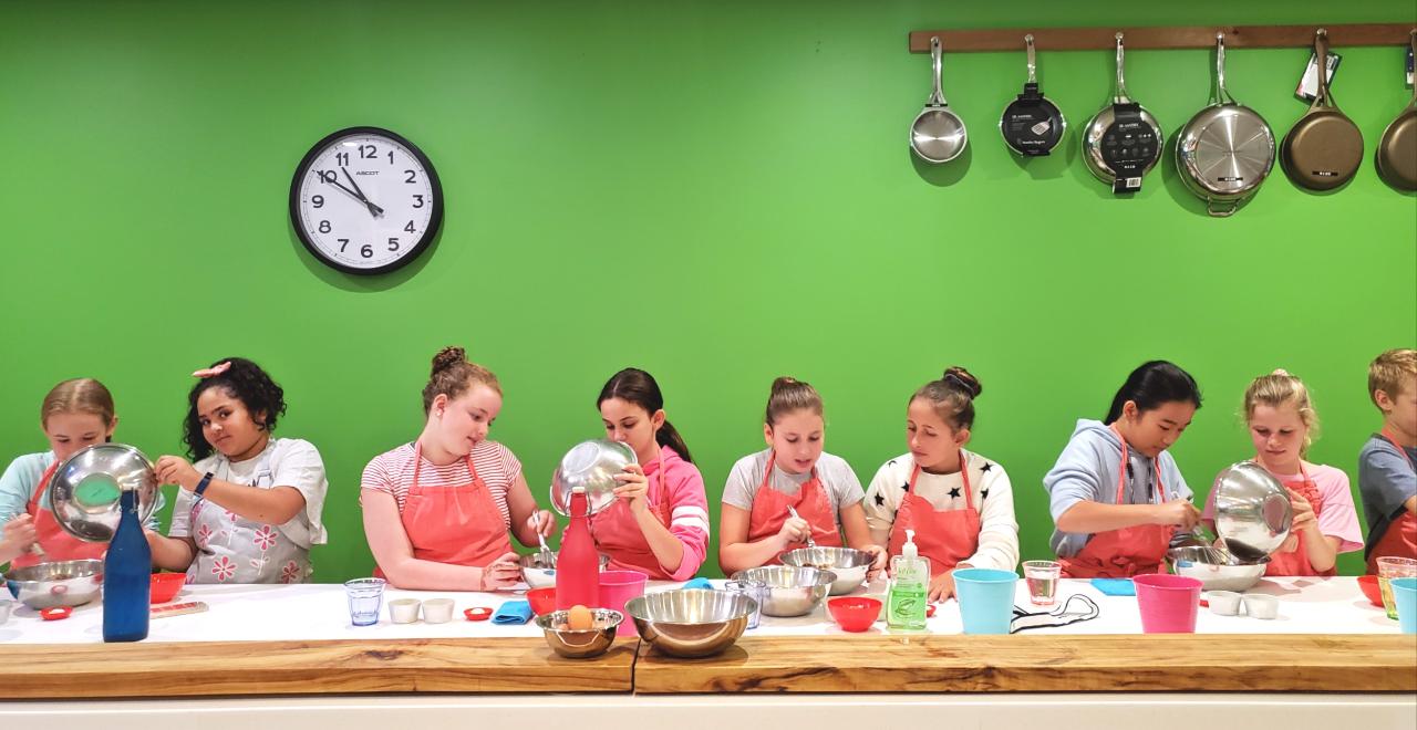 kids cooking school