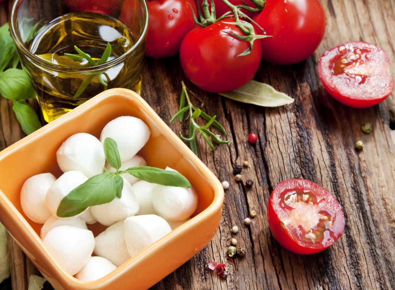 Tastes of Tuscany: Chicken Saltimbocca, Eggplant mozzarella stack, Zucchini Focaccia & Tiramisu