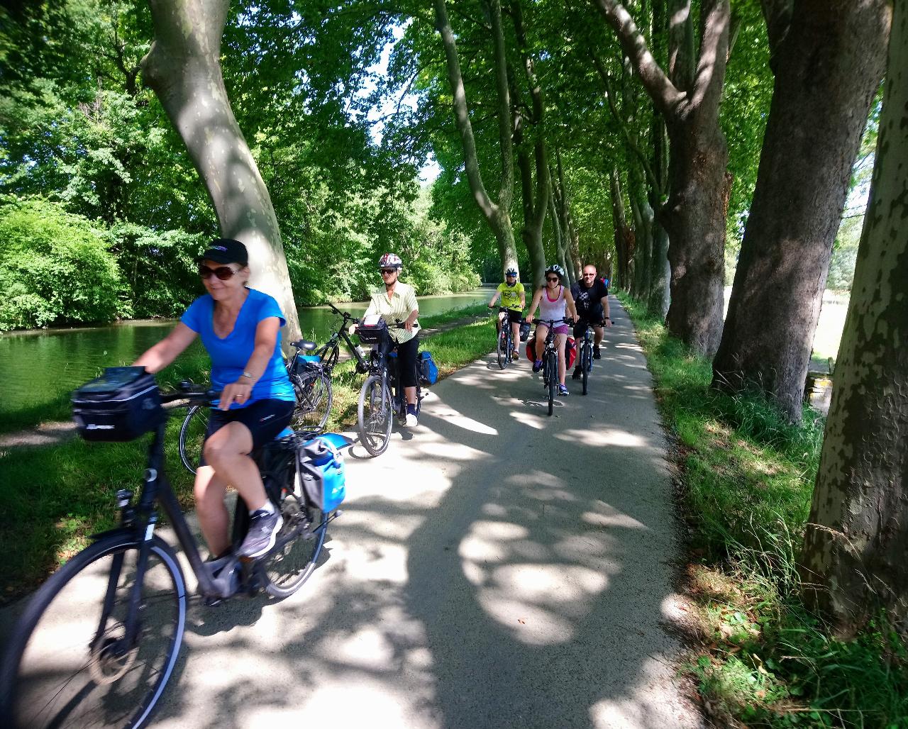 Explore the Loire Châteaux on this cruisy cycling tour August 4-11, 2023