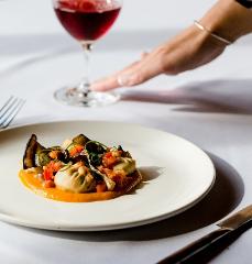 Xanadu Gourmet Chauffeur | 2-3 Course Classic Lunch