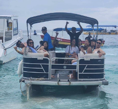 Roatan Snorkeling from Pontoon Boat, Beach Break and Island Tour