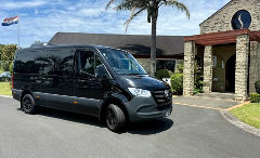 Auckland Airport Transfer - Mercedes Sprinter 1-11 Passengers 