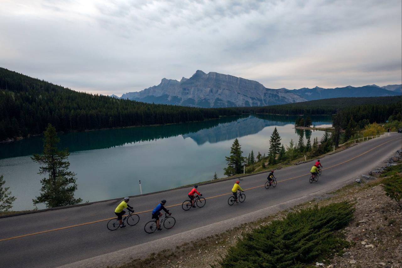 Canadian Rockies Cycling Tour