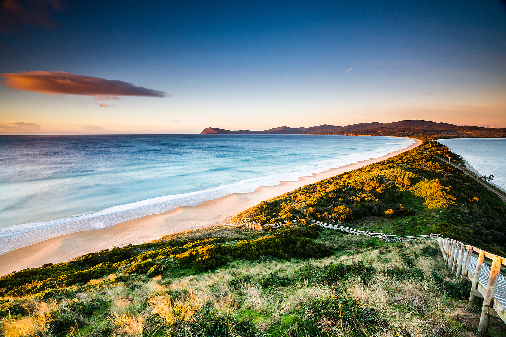 Bruny Island Adventure Day Tour