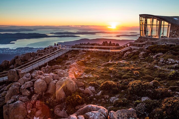 6 Day Island Icons Day Tour Bundle - Cradle Mountain, Wineglass Bay, Hobart Highlights, Port Arthur, Bruny Island, Hastings and Tahune