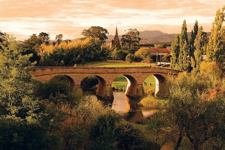 4 Day Tasmanian Highlights Bundle - Hobart, Port Arthur, Bruny Island, Hastings and Tahune