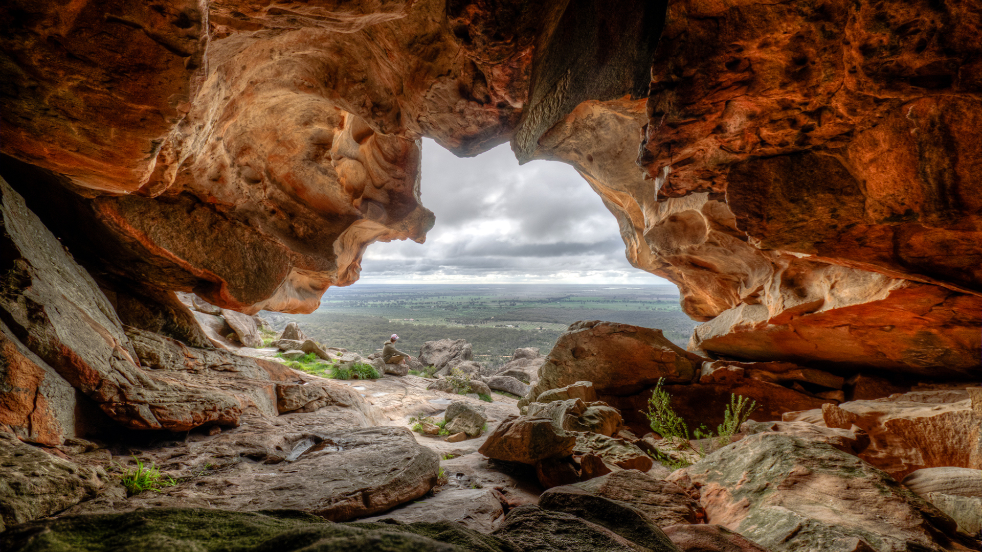 3-Day Great Ocean Road to Grampians (Basic Dorm Share) | National Park Entry Fees | Air-conditioned Small Group Travel