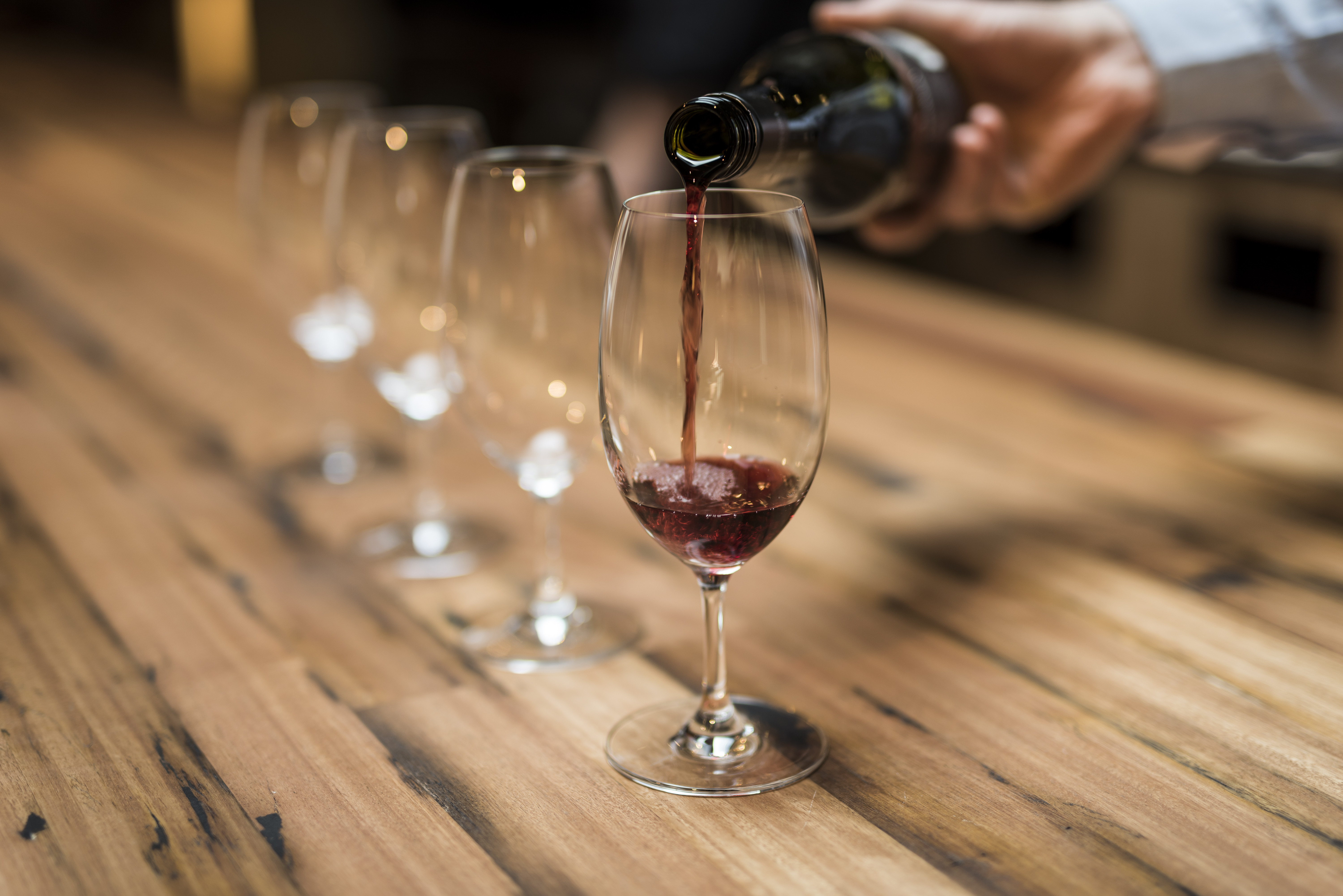 Discover the Yarra Valley Wine Tasting Tours | Explore The Heart of The Yarra Valley | Air-conditioned Mini-coach Travel