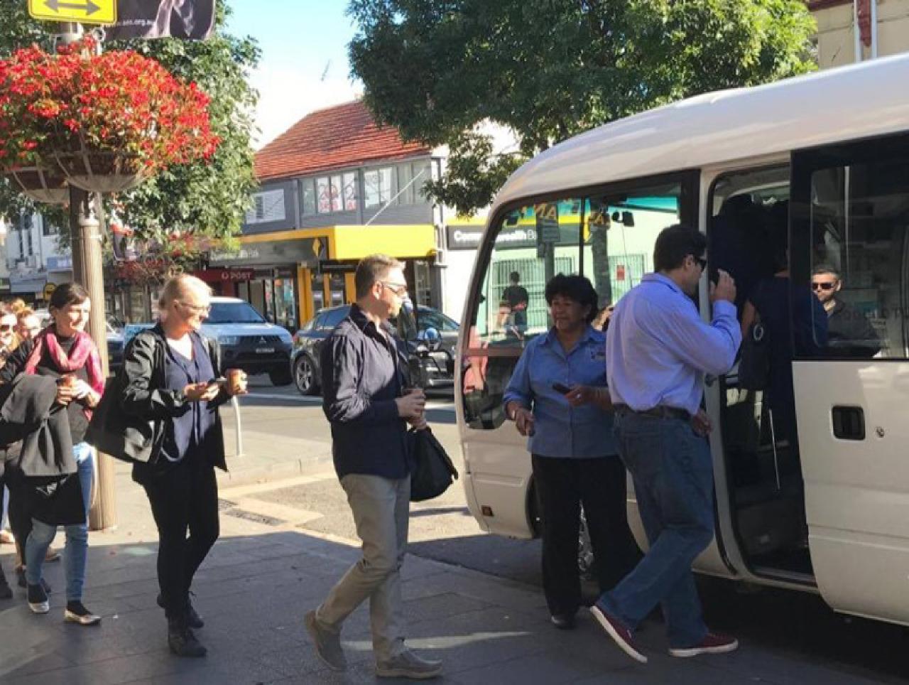 Wyanga Malu - Aboriginal Welcome to Sydney - Mini Coach Sightseeing Tour (Exclusive/private tours)
