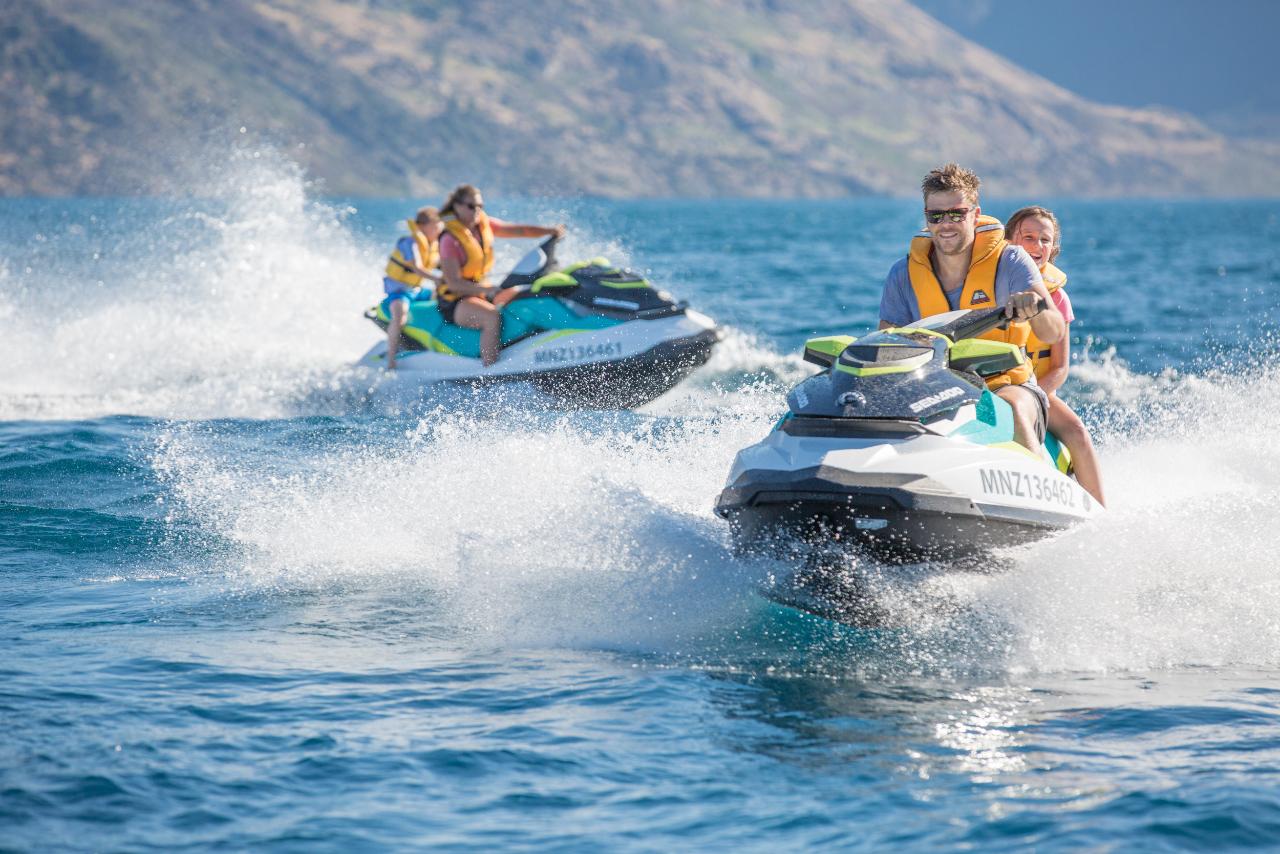 Z - LUNCHTIME SPECIAL - ONE HOUR GUIDED JET SKI TOUR (DEC - FEB)