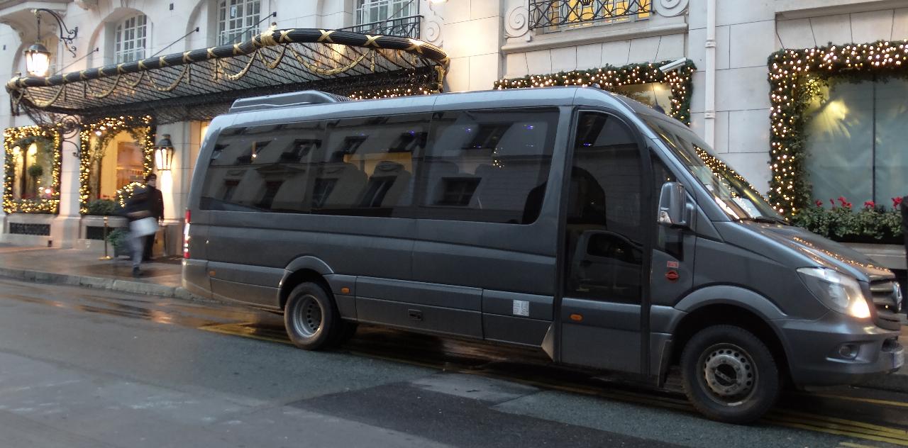 Airport Transfer Roissy-Versailles