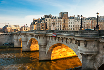Paris city tour : Small group tour Walking and Driving Tour  4 hours with GUIDE