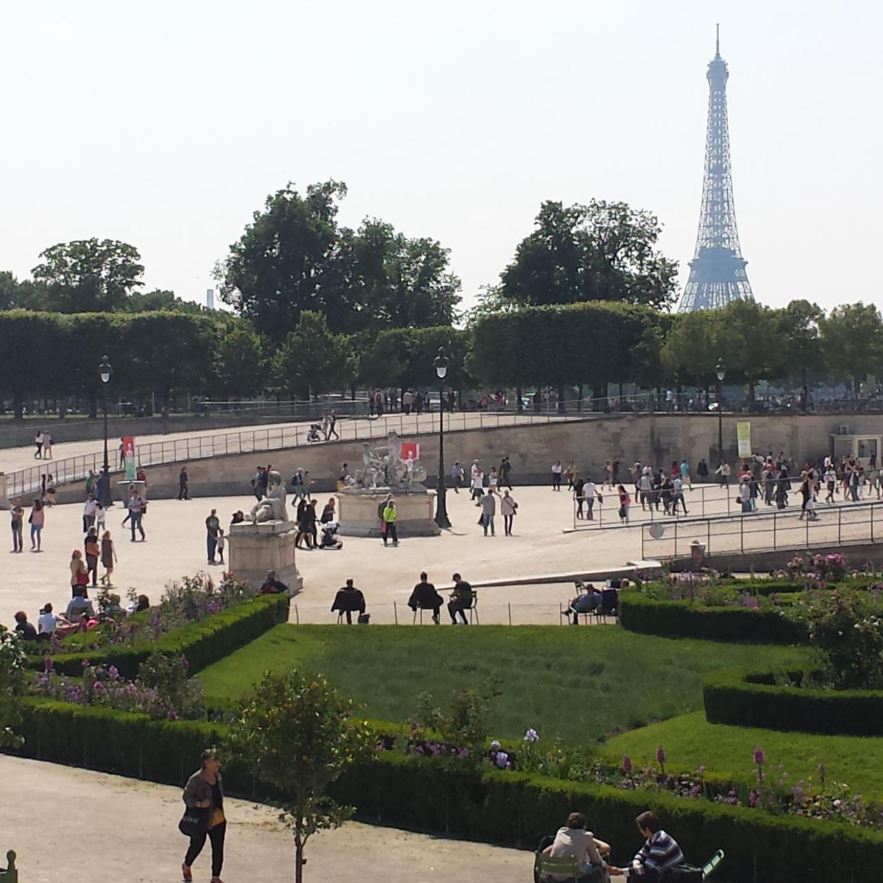 Private Paris city tour full day with Lunch at Eiffel Tower , Seine Cruise
