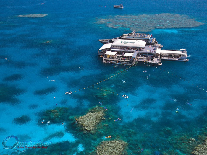 Quicksilver Agincourt Reef Pontoon