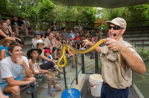 AM : Hartley's Crocodile Adventures+Transfer(BMG)