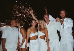 NYE 2 hr EARLY FIREWORKS Charter on 'Oceans' (DELUXE vessel up to 30 guests)