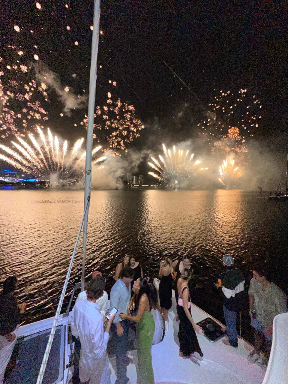 New year's Eve (midnight) 3 hour Private Charter on Deluxe Vessel 'Oceans' (up to 20 guests)