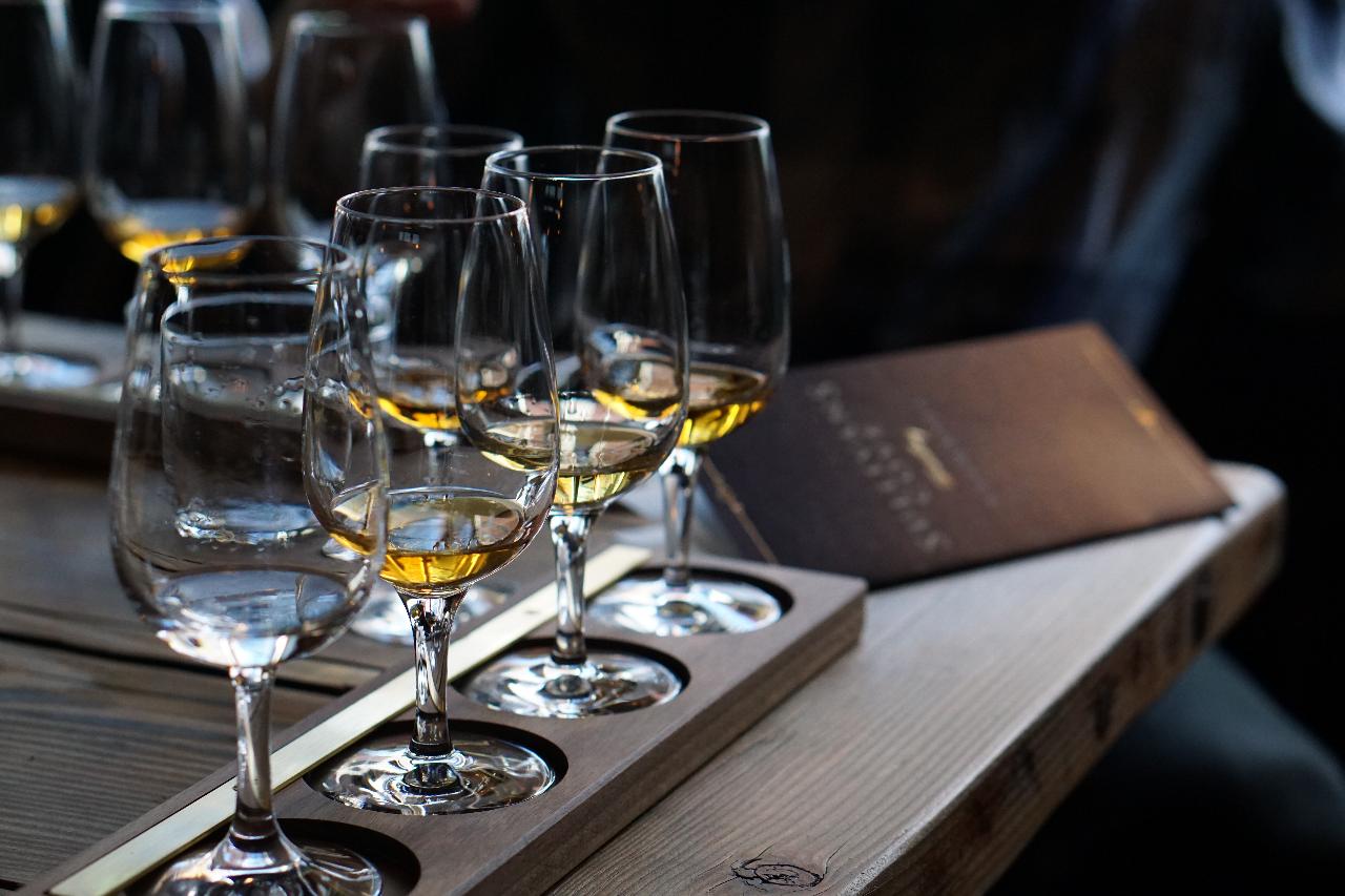 The Story of Whisky: From Old World to New (Intro 2)