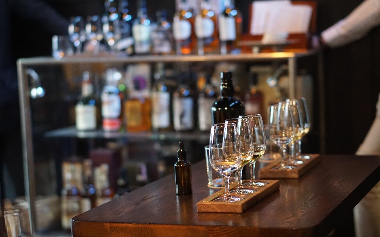 Book a Private Whisky Class Whisky and Alement Reservations