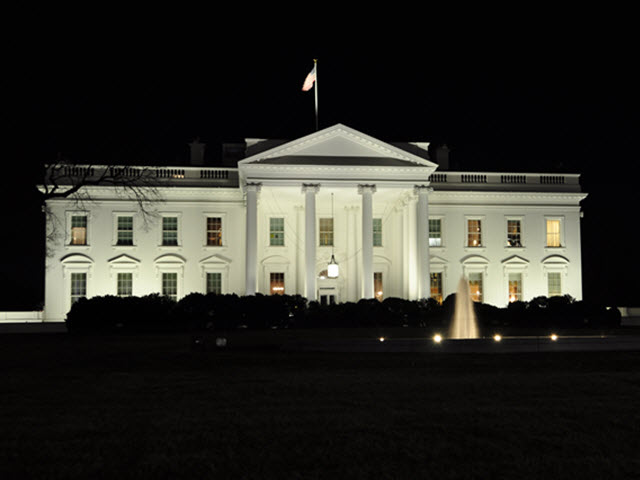 THE WASHINGTON MONUMENT AND THE NATIONAL MALL ILLUMINATED NIGHT TOUR ...