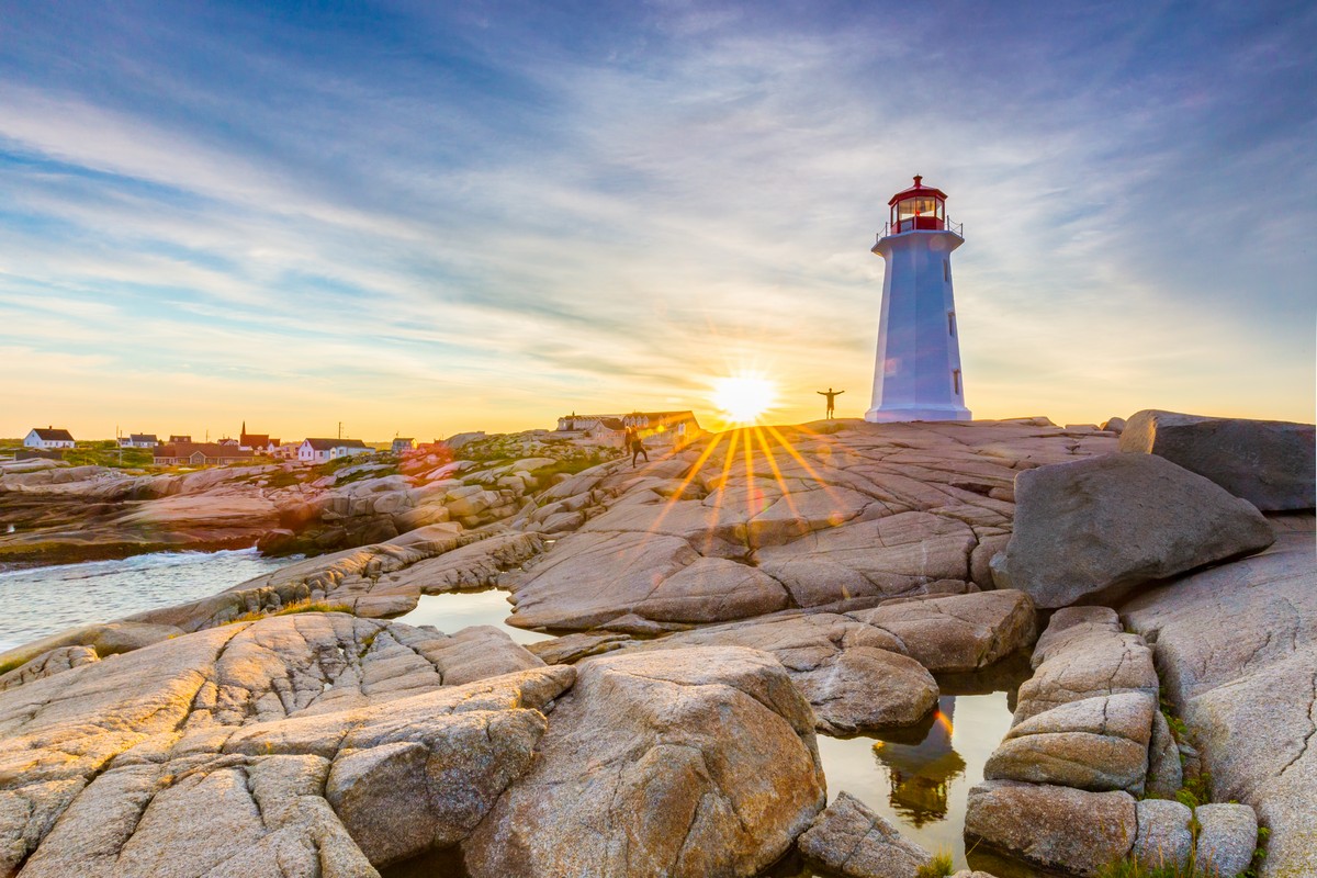 Halifax Night Tour with Peggy's Cove Sunset