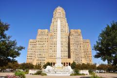 Best of Buffalo Day Tour with Naval Park and River Cruise