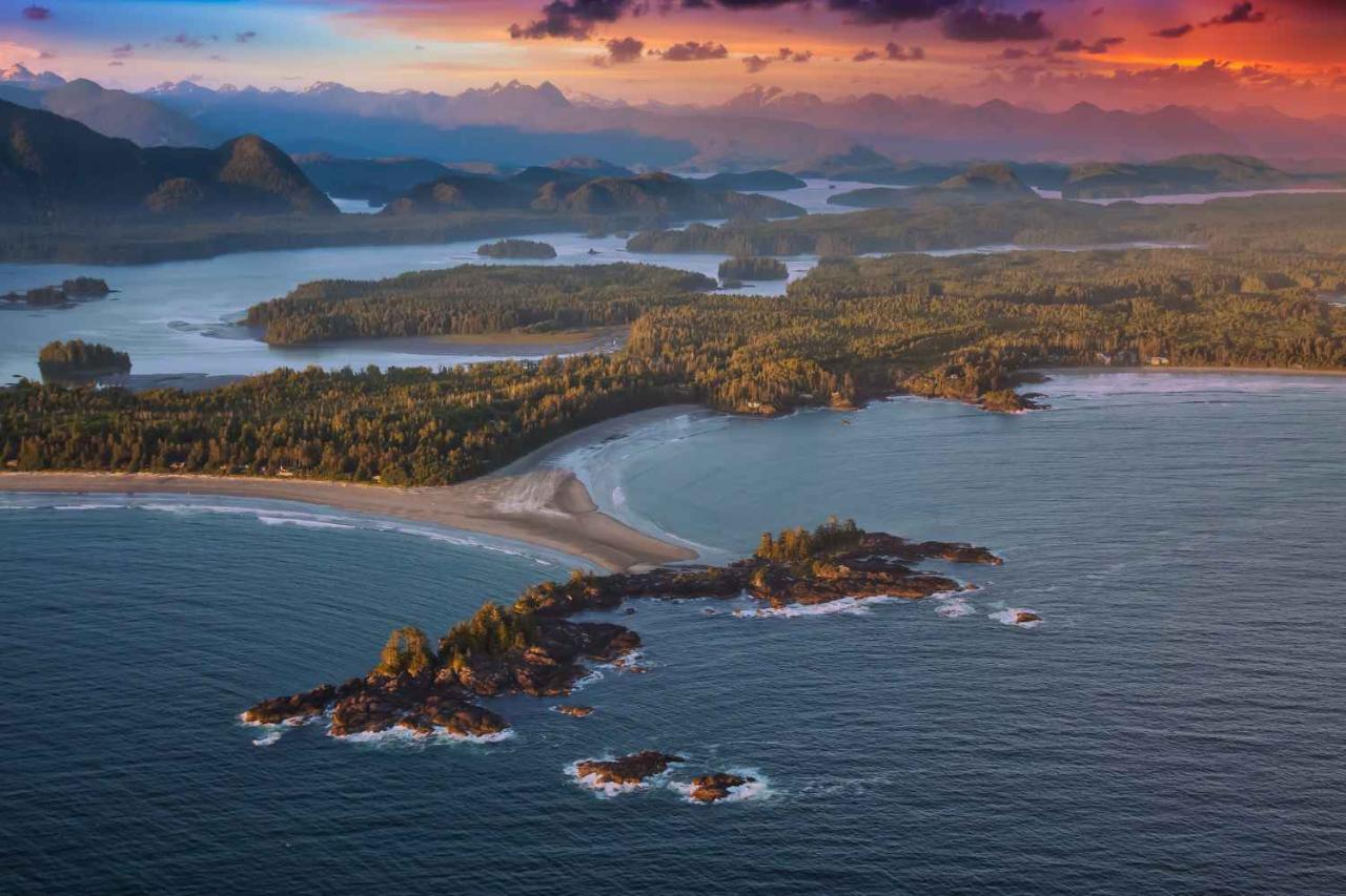 Vancouver Island Inn Based Walking Tour