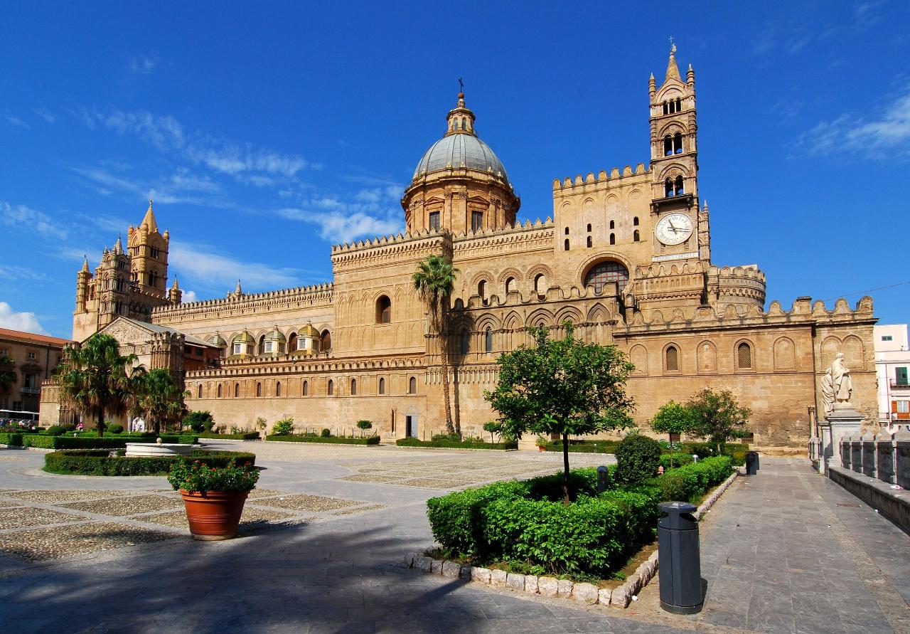 Coach Tour to Palermo & Cefalu