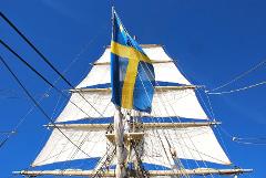 Nationaldagssegling. National day sailing June 6.