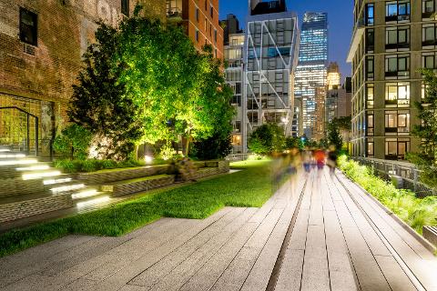 Big Apple in Lights | NYC Guided Night Tour With Optional Tickets for Edge Observation Deck