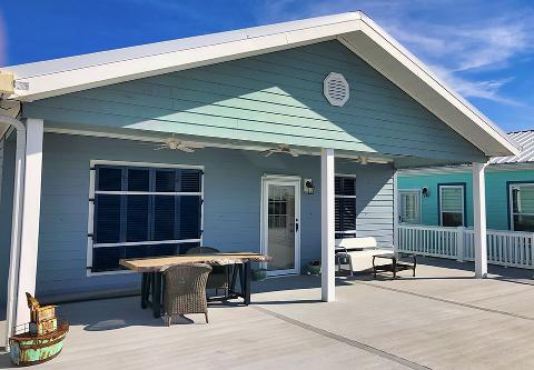 MGFC's Venice Marina Captains' Den - Mexican Gulf Fishing Co