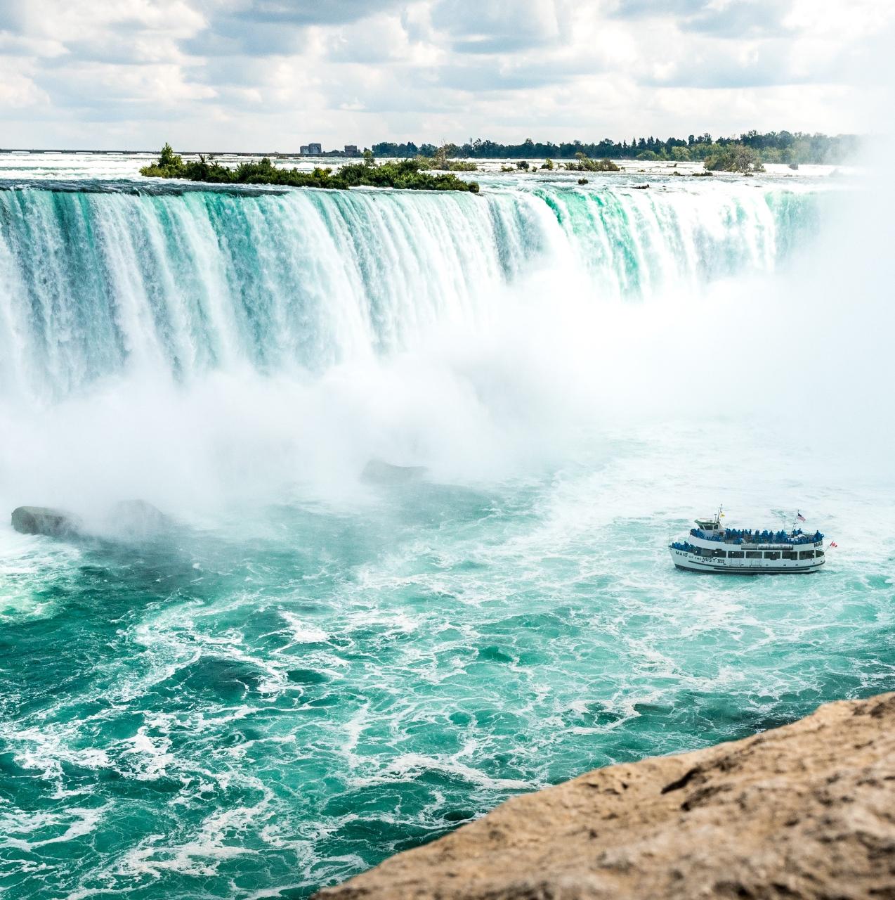 VALUE Niagara Falls Apr: Falls View Room