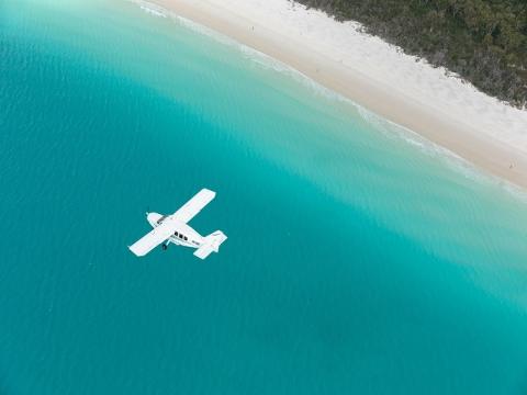 【NEW!】水飞 | 白天堂海滩4小时探索之旅 | 浮潜+90分钟沙滩活动+午餐 Whitsundays Seaplane 4 hours, Snorkelling, Beach Activities + Lunch