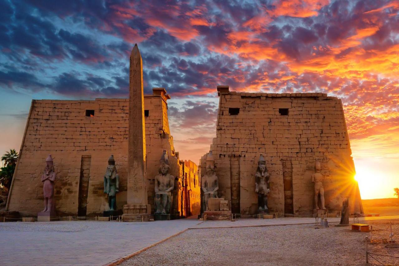 East Bank Luxor from Hurghada Port 