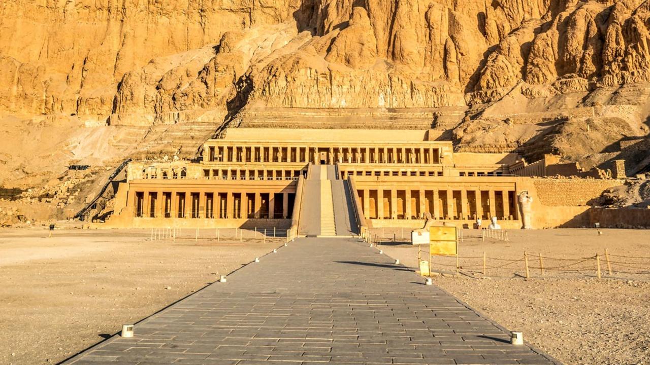 Overday Luxor from Abu Tig
