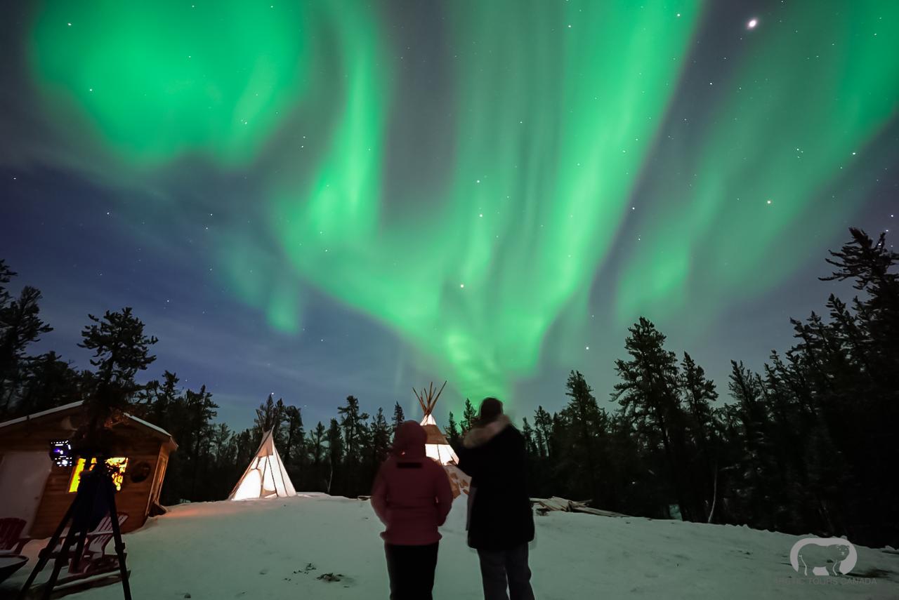 Yellowknife 4 Days 3 Nights Aurora Viewing Excluding Accommodation | 2 Nights Aurora Hunting and 1 Night Aurora Viewing in Cabin or Tipi