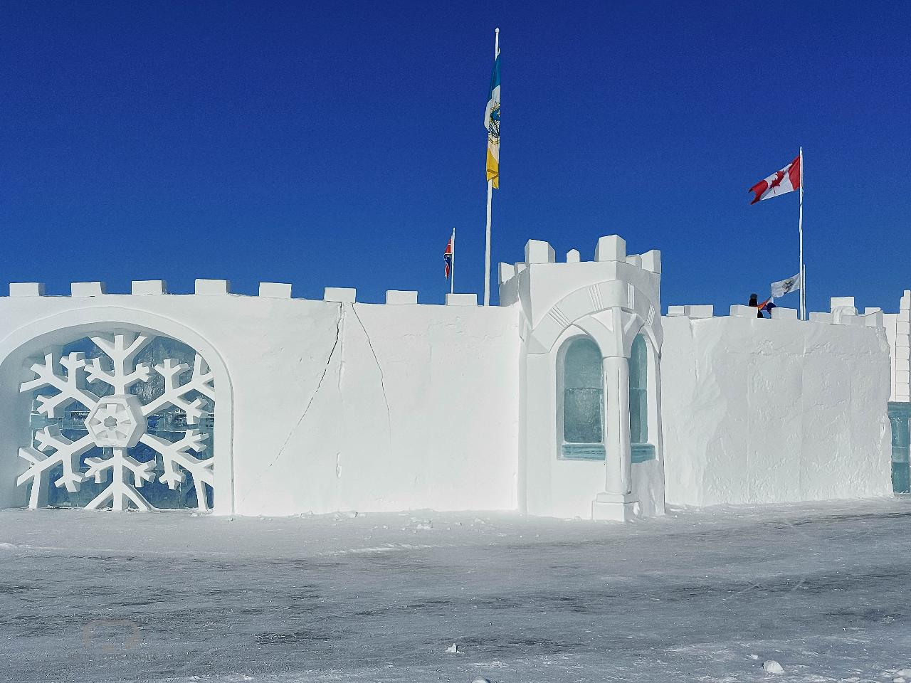 Yellowknife Dettah Ice Road Tour | Arctic Tours Canada