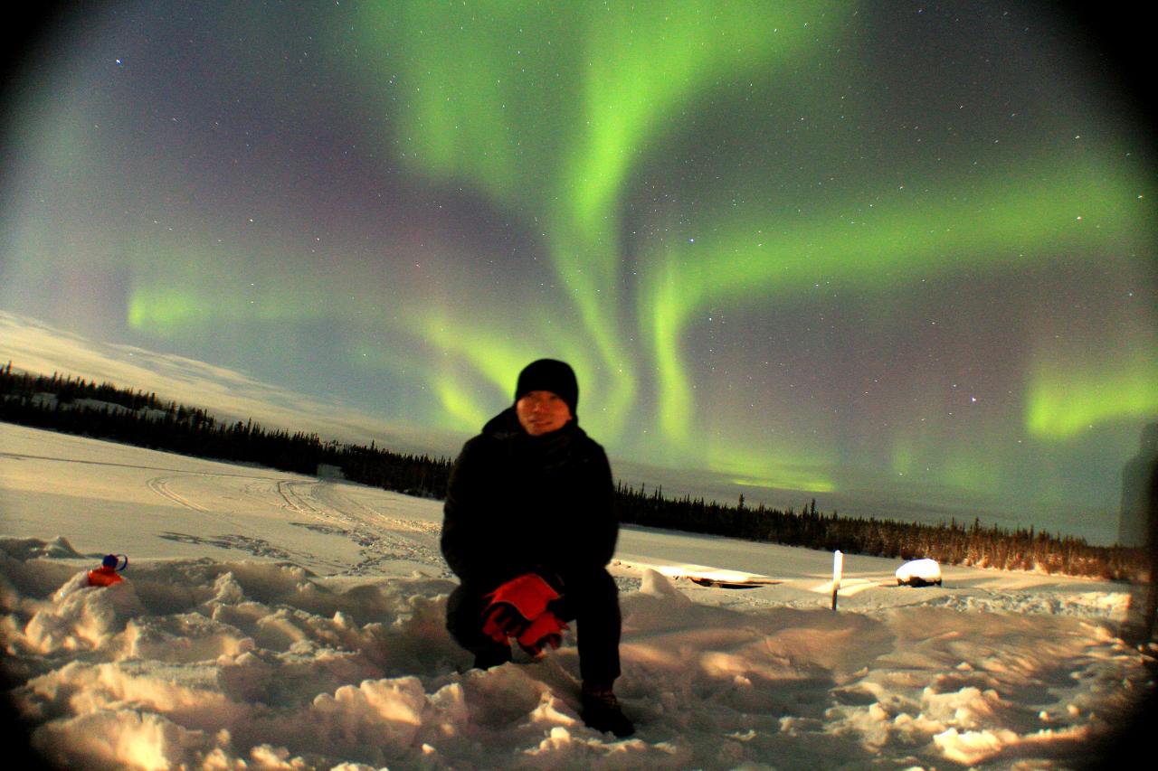 4 Days 3 Nights Yellowknife Winter Aurora Package Including Accommodation Breakfast and Day Tours