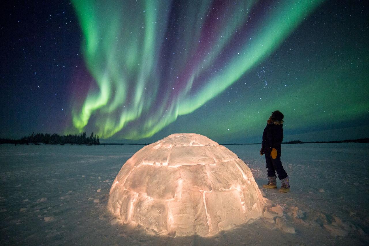 Yellowknife Blachford Resort All Inclusive Aurora Package