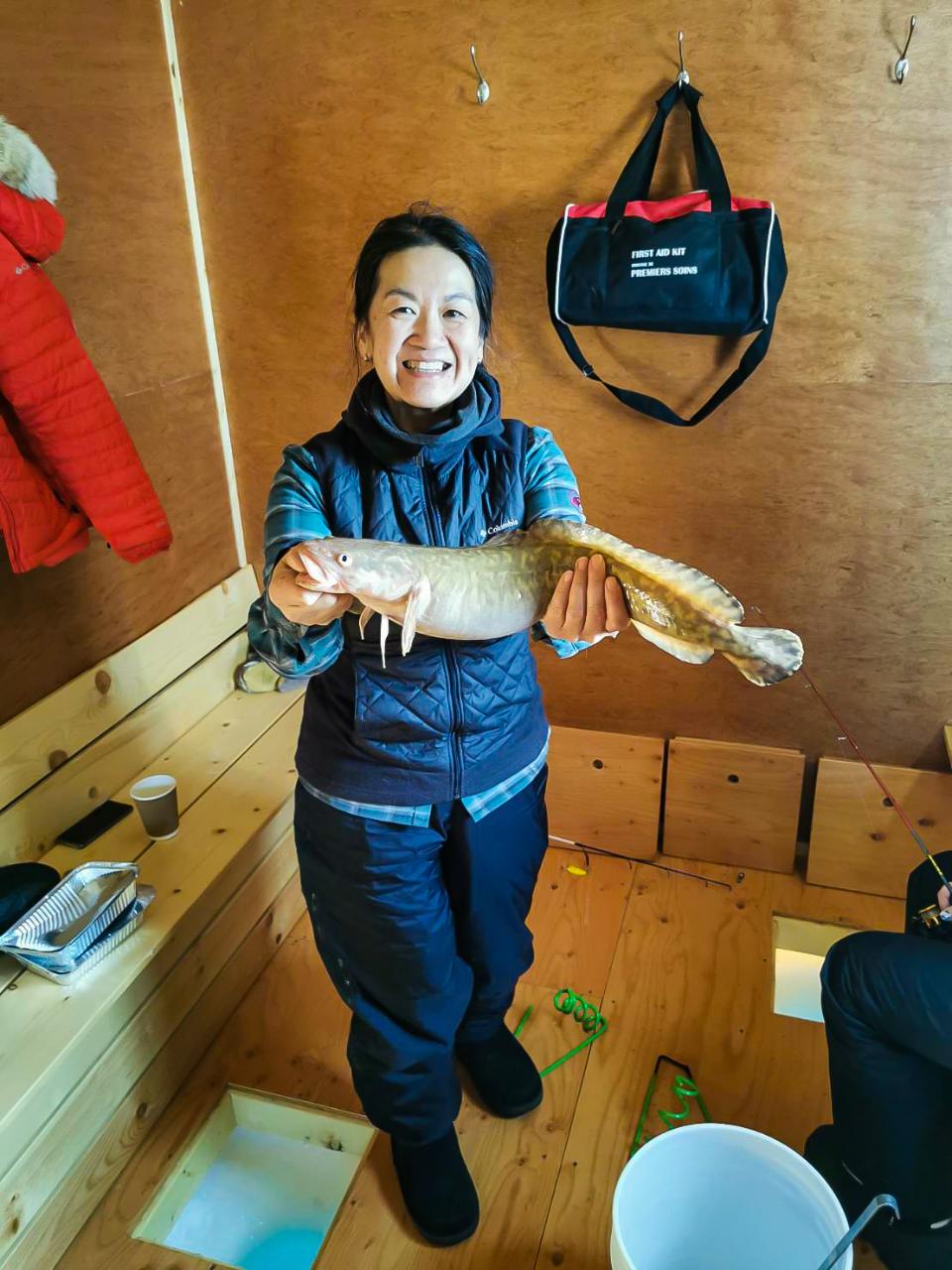 YELLOWKNIFE ICE FISHING TOUR IN HEATED SHACKS