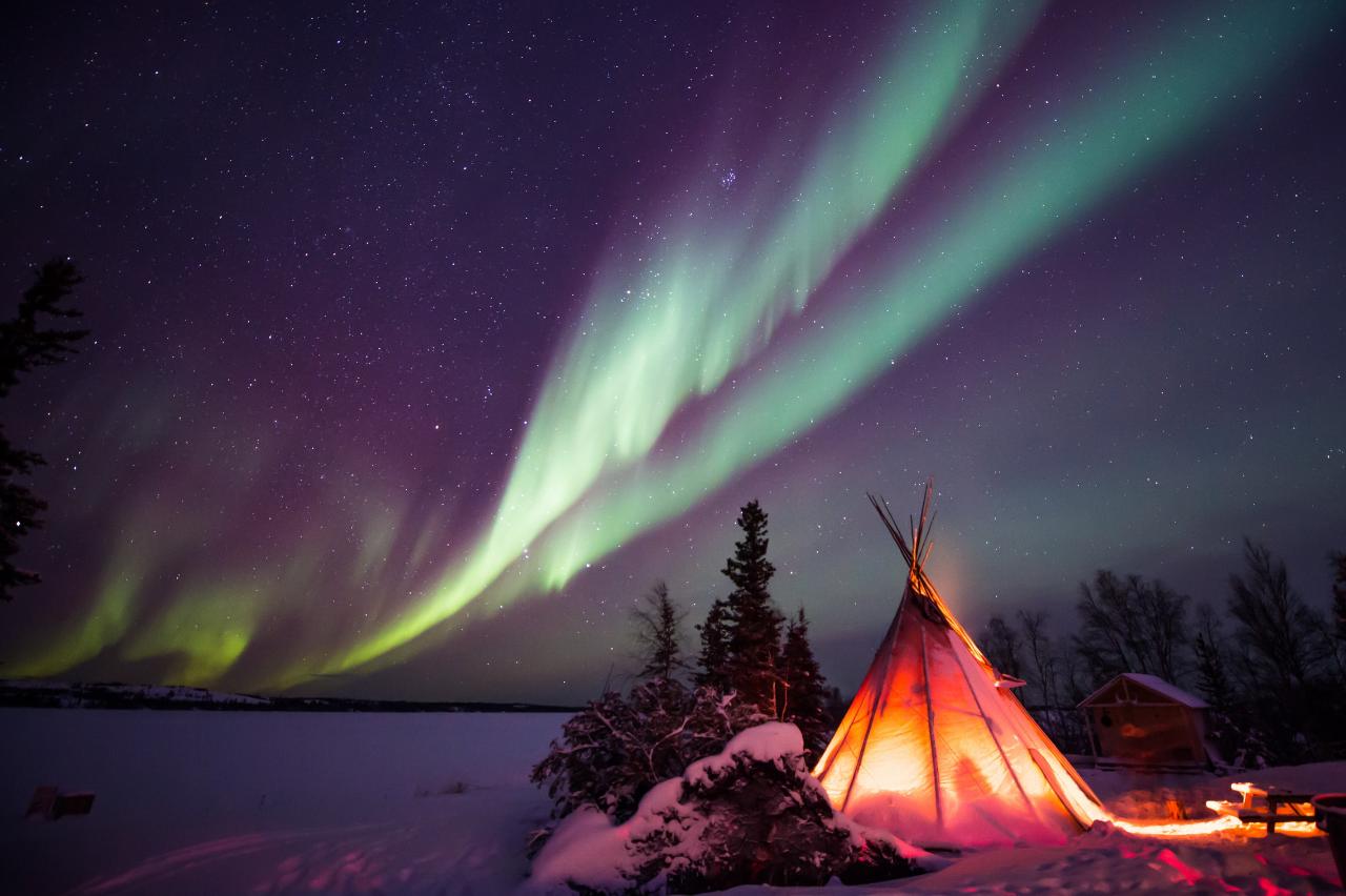 Aurora Viewing Experience at Aboriginal Camp