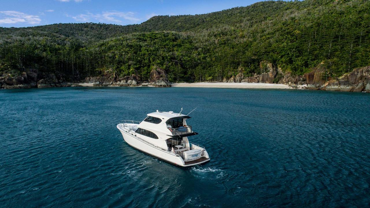 Hayman Island - Private Ocean Free Full Day Charter - 6 hour