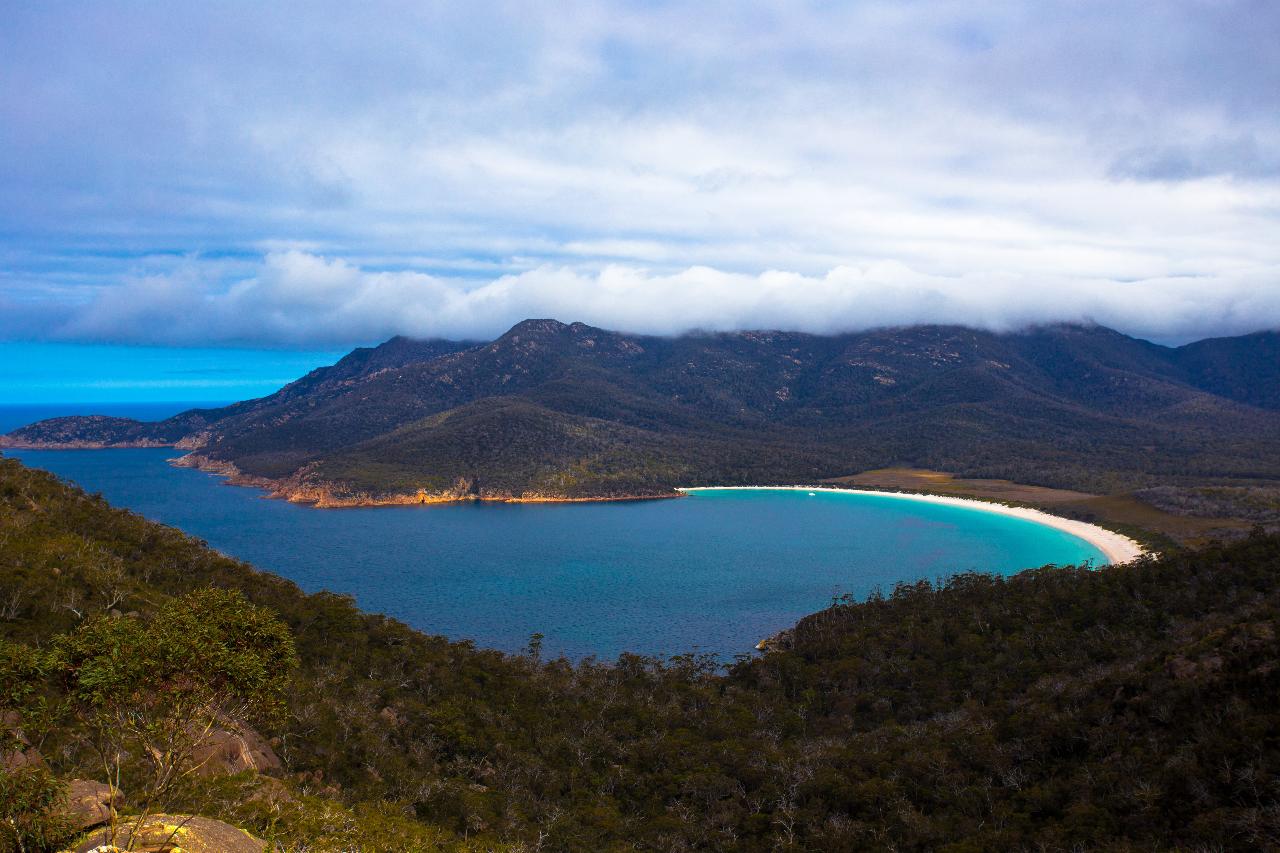 wineglass bay tour from hobart