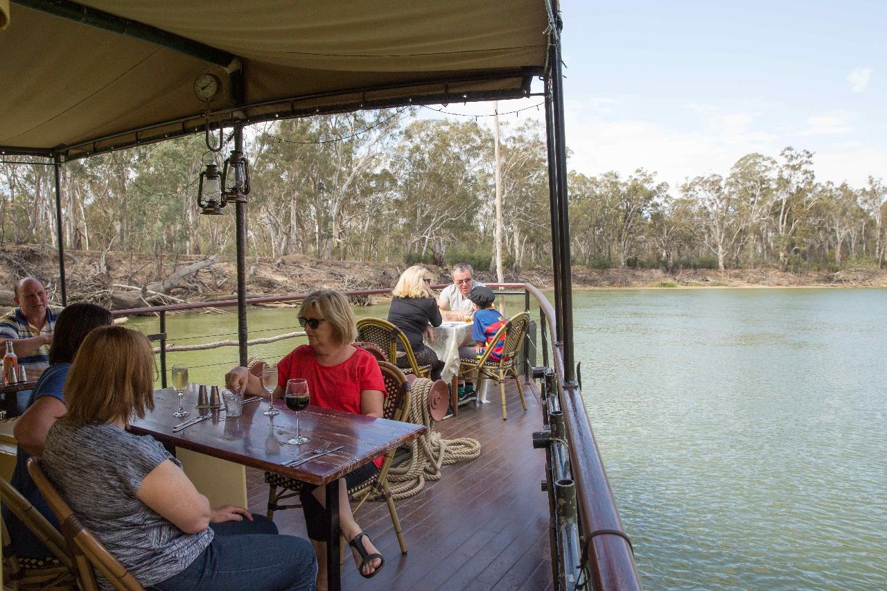 PS Emmylou 1.5 Hr Wine & Charcuterie Cruise Murray River