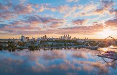 Perth Swan River Bridges and City Tour