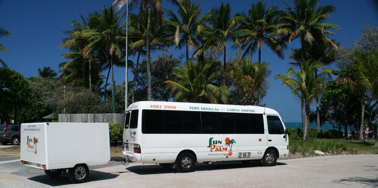 Port Douglas to Cairns Airport - 20 Seater