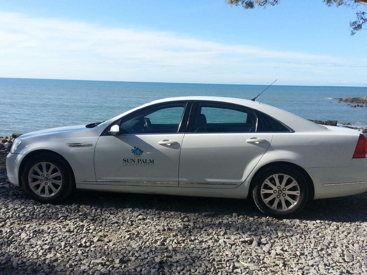 Cairns Airport to Northern Beaches - Luxury Sedan